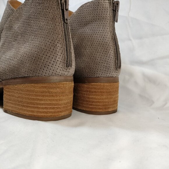 Kork Ease Maldon Suede Curved Bootie in Black - Picture 4 of 8